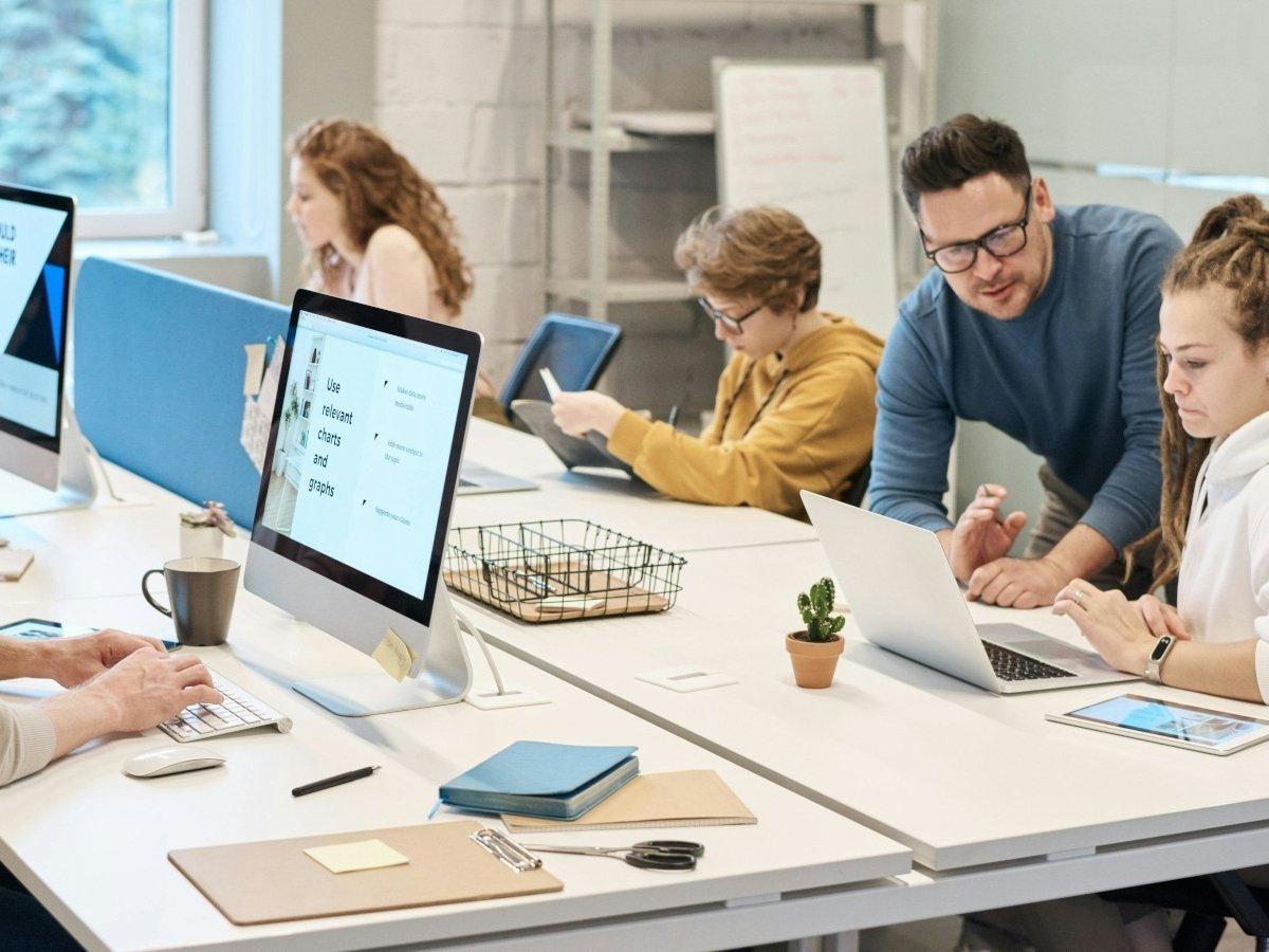 Aria più pulita  menti più brillanti: la rivoluzione in ufficio è arrivata